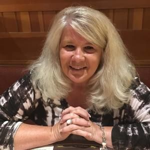 Meet your Posher, Cristy